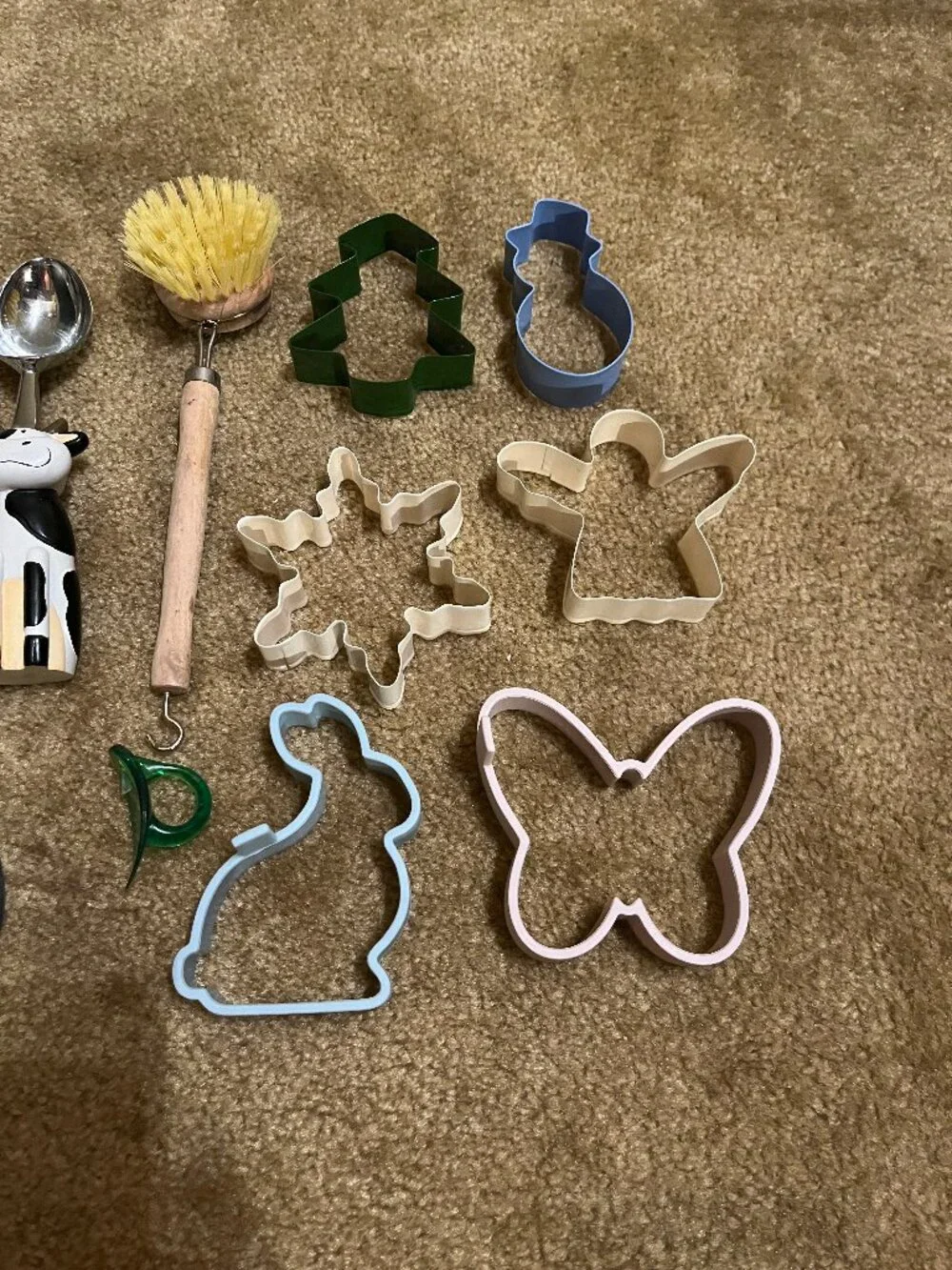 Lot of Kitchen Items